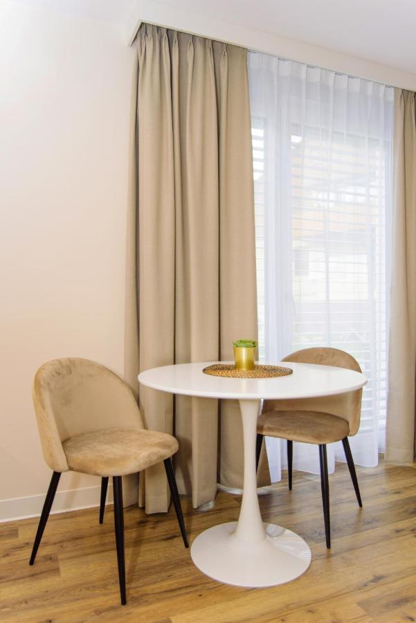 Hotel Twentyfour Living Bad Urach Extérieur photo