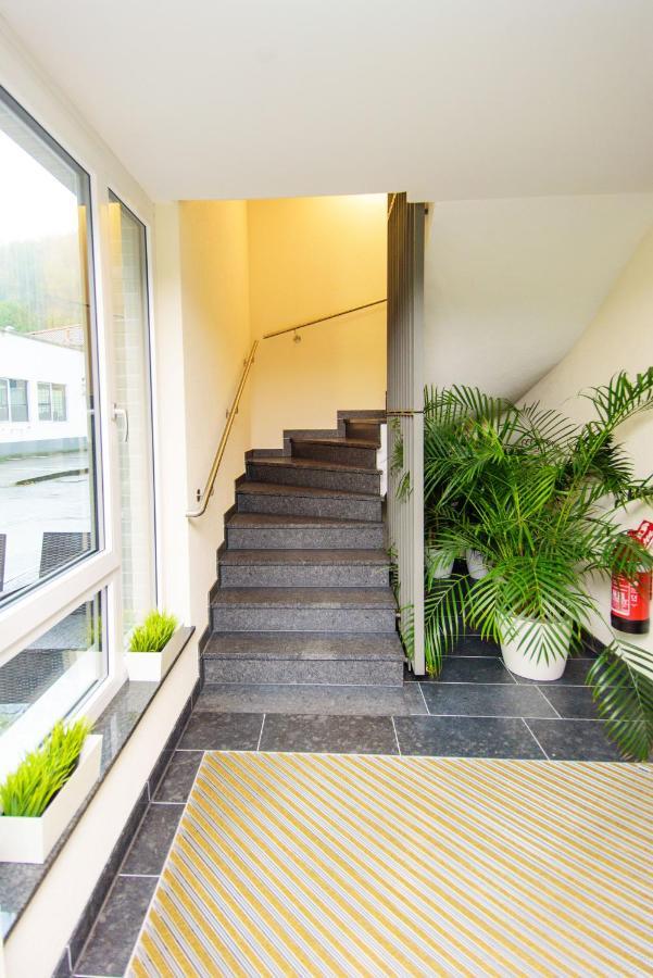Hotel Twentyfour Living Bad Urach Extérieur photo