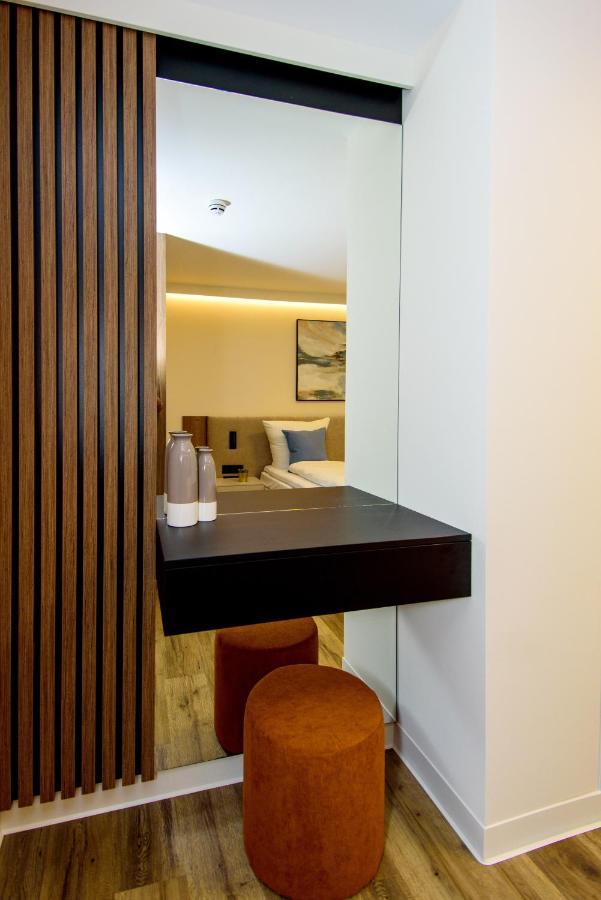 Hotel Twentyfour Living Bad Urach Extérieur photo